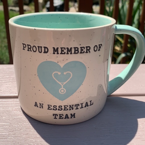 New MEDICAL ESSENTIAL WORKERS large Coffee Mug - Picture 2 of 6
